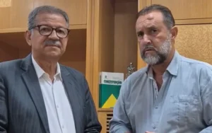 Líder dos caminhoneiros anuncia paralisação nacional para amanhã, dia 4