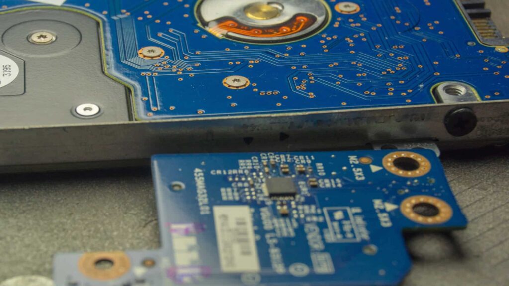 Crise global de RAM: IA causa alta de preços e ameaça eletrônicos em 2026