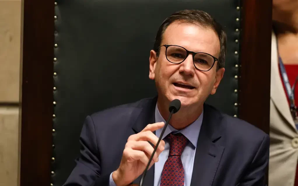 Paes rebate críticas a palco gospel no Réveillon do Rio: “Preconceito”