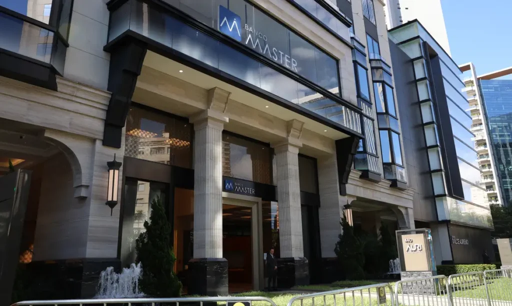 Vídeo: Vorcaro e ex-presidente do BRB se contradizem durante acareação