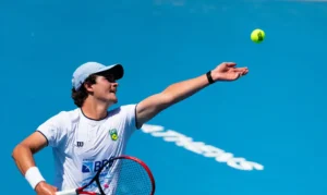 Dores lombares tiram João Fonseca de mais um torneio na Austrália