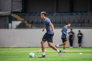 Leão Azul encara desafio contra o Vitória na abertura do Brasileirão