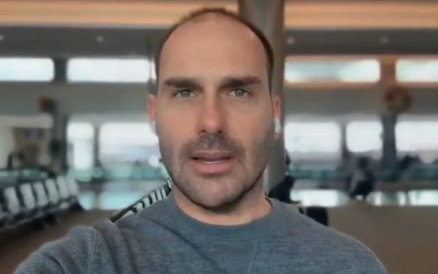 Eduardo Bolsonaro reage à PF e diz que lutará pelo cargo