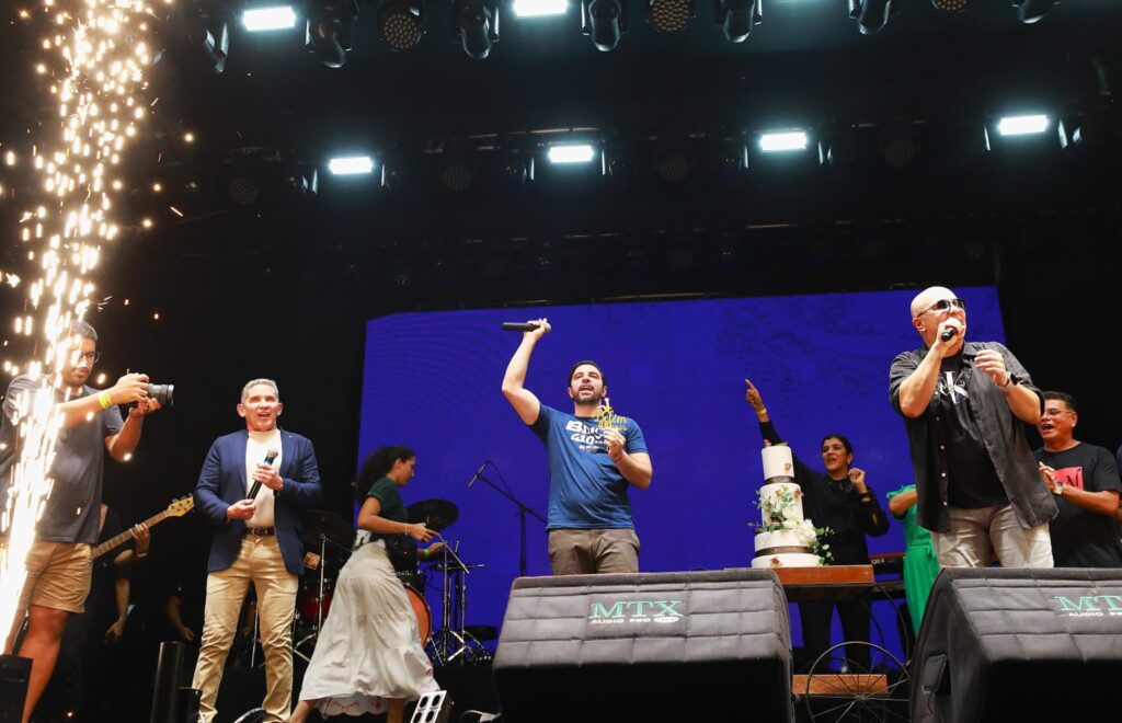 Vídeos: Dia Gospel reúne 50 mil pessoas e faz história no aniversário de Belém