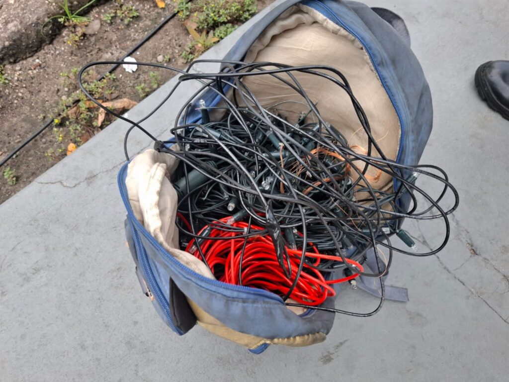 Dois homens são presos por furto de fiação na Nova Doca