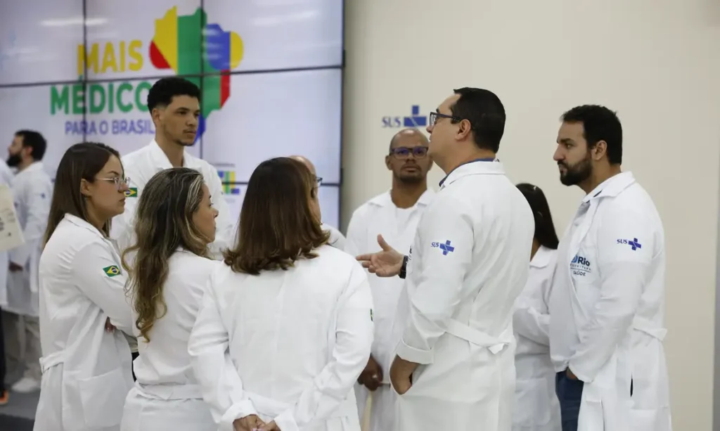 Associações criticam avaliação dos cursos de medicina feita pelo MEC