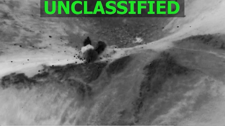 Vídeo: Estados Unidos atacam Estado Islâmico na Síria