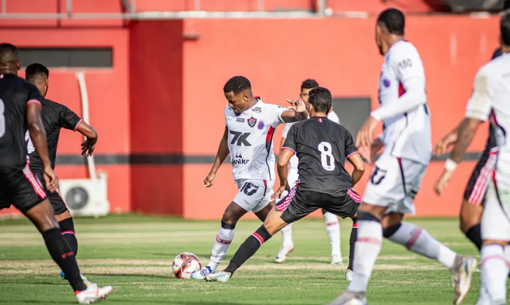 Vitória e Atlético-BA abrem Campeonato Baiano com empate sem gols