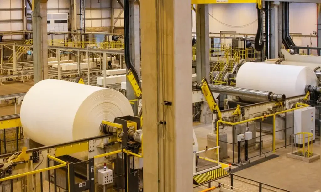 CNI aponta juros como responsáveis por desaceleração da indústria