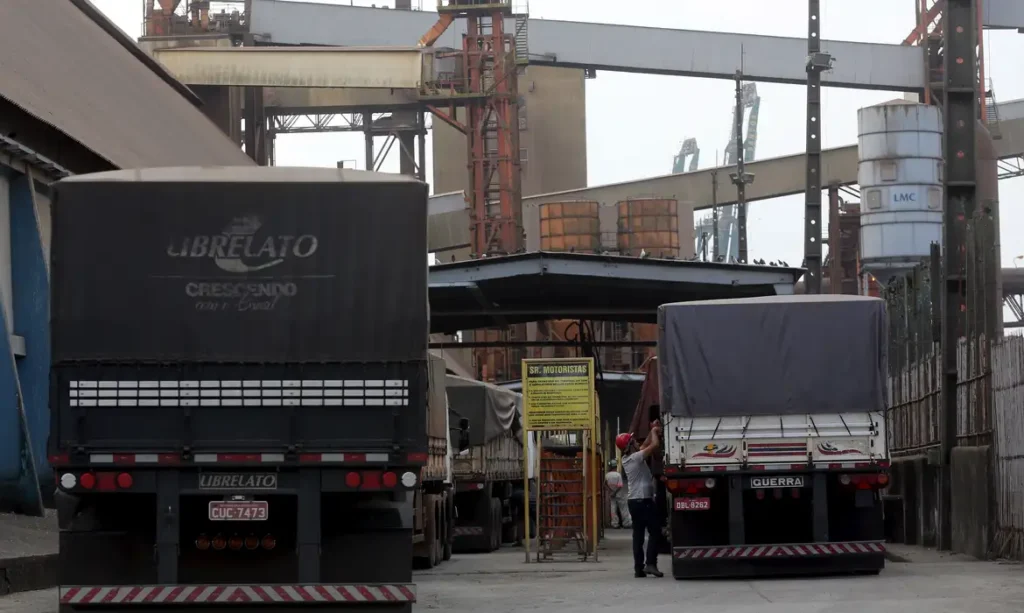 Senado aprova PEC sobre locais de descanso de motoristas profissionais