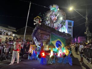 Escolas de samba de Mosqueiro trazem história e mitos para a avenida