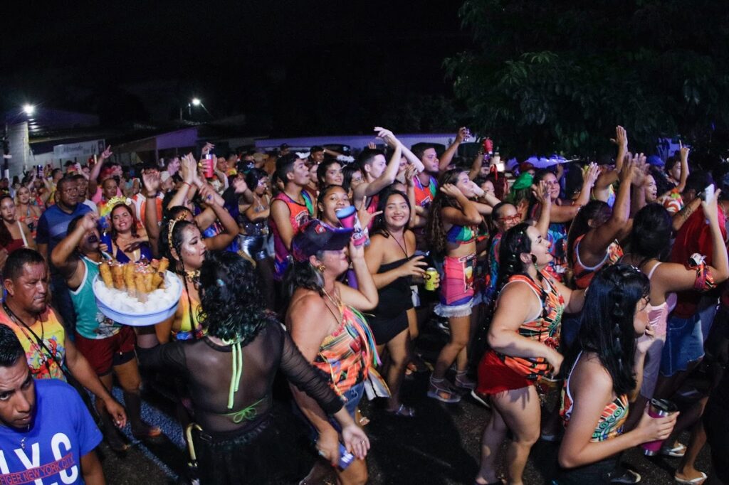 Bloquinhos de Carnaval precisam de licença para desfilar em Belém