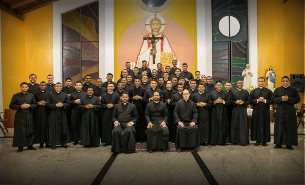 Arquidiocese de Belém anuncia transferências de Padres e Diácono em 2026