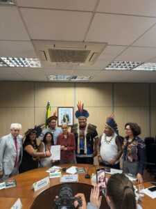 Parlamentar paraense articula agendas com comitiva do Tapajós contra decreto de desestatização de rios