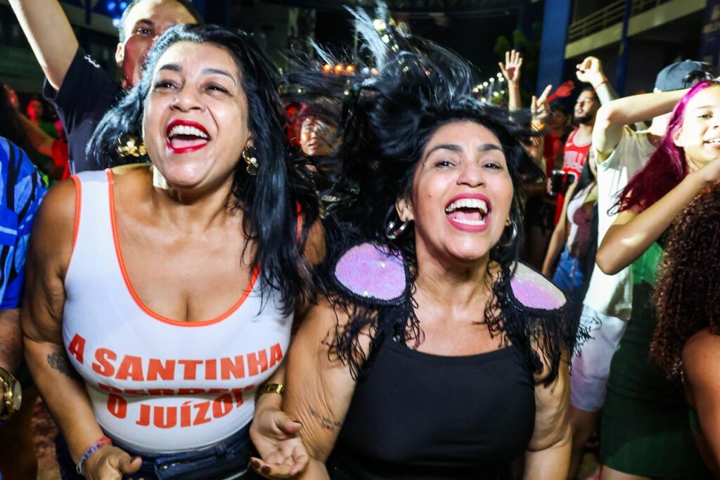 Pedreira celebra terceira noite de multidão em êxtase no CarnaBelém