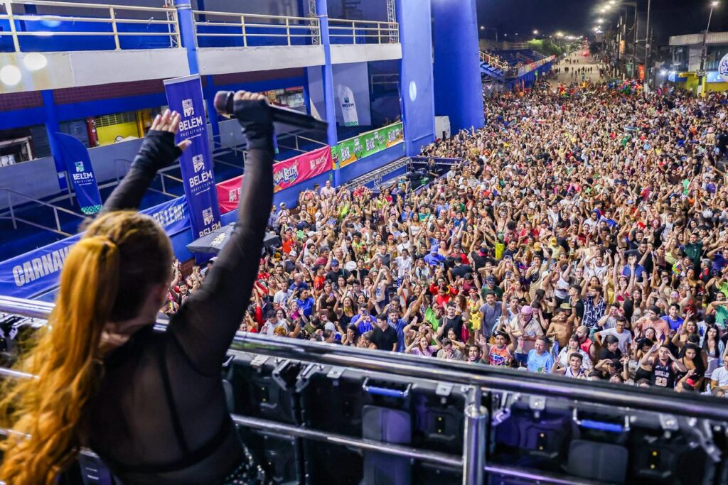 Segundo dia do Circuito Pedreira celebra o brega e arrasta multidão