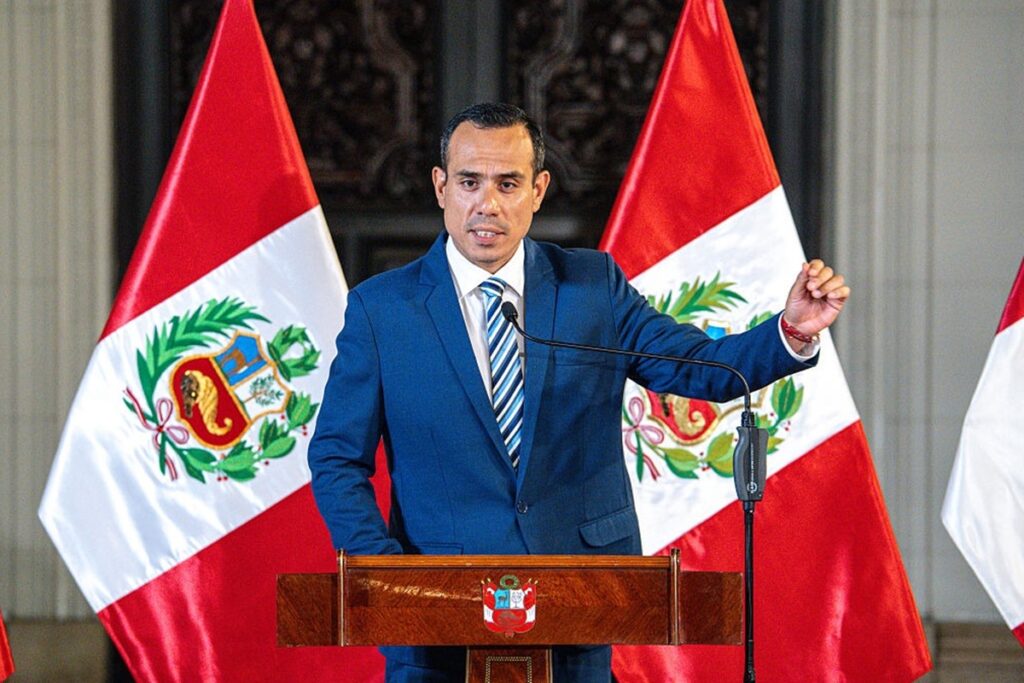 Cai o presidente do Peru José Jeri, afastado pelo Congresso após quatro meses no cargo