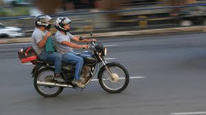 Fim da garupa: Proibido no Peru dois em motos para diminuir a criminalidade no País