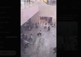 Tiroteio provoca pânico e correria no Aeroporto Internacional de Guadalajara durante ação atribuída ao cartel CJNG