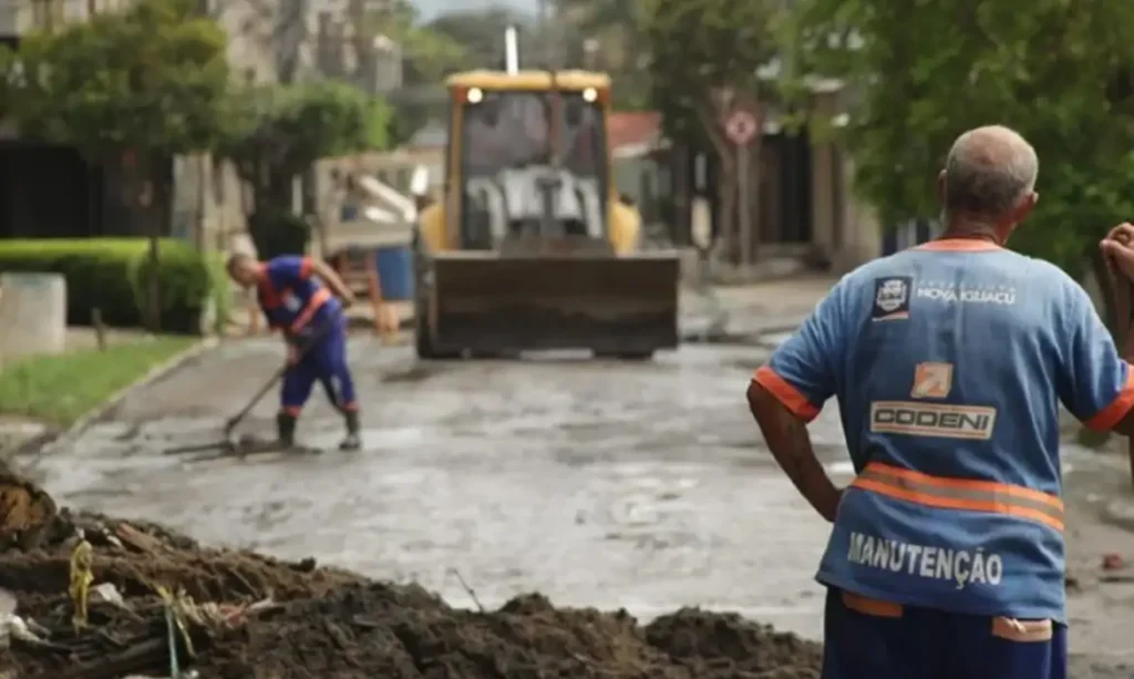 Defesa Civil auxilia cidades fluminenses afetadas pelas fortes chuvas
