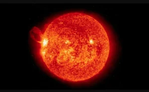 Tempestade solar atingirá a Terra após megaerupção no Sol, alerta Nasa