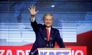 Lula vai participar da posse de Kast na presidência do Chile