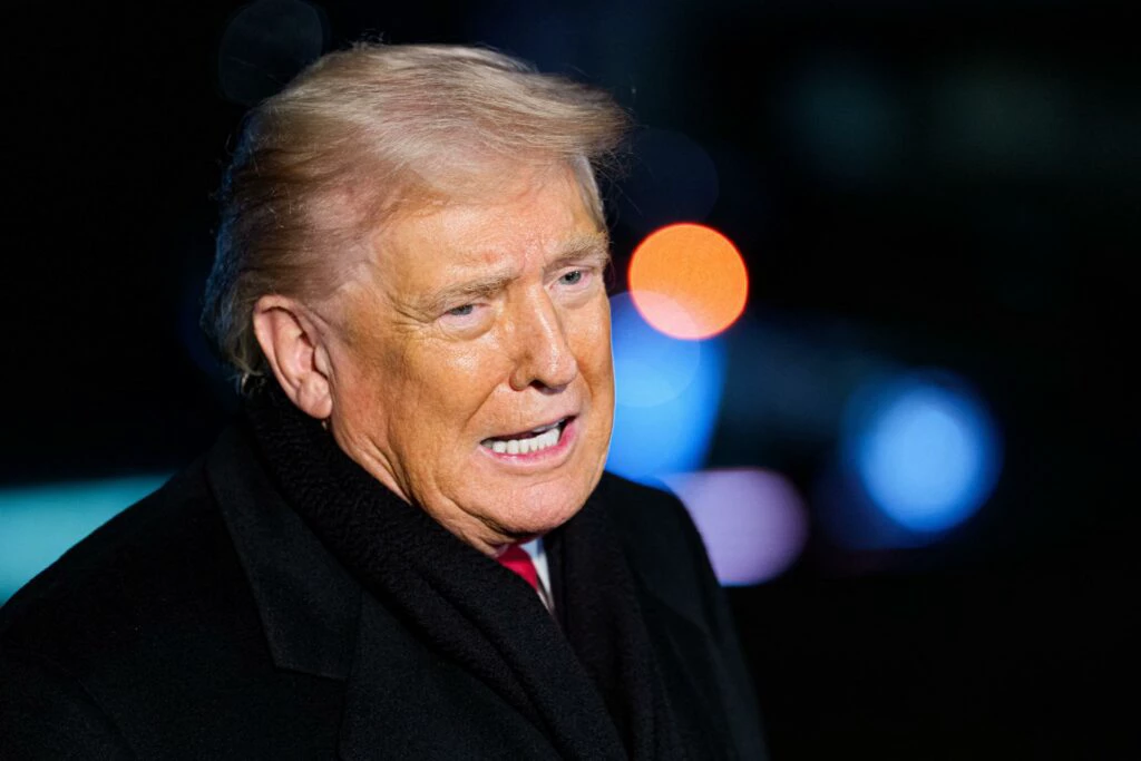 Videos: Trump diz que fez com Israel ataque às novas lideranças do Irã; cerca de 40 militares iranianos são mortos em operação