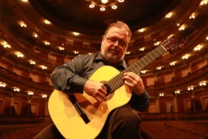 Orquestra do Theatro da Paz e Salomão Habib fazem concerto na Igreja de Santo Alexandre