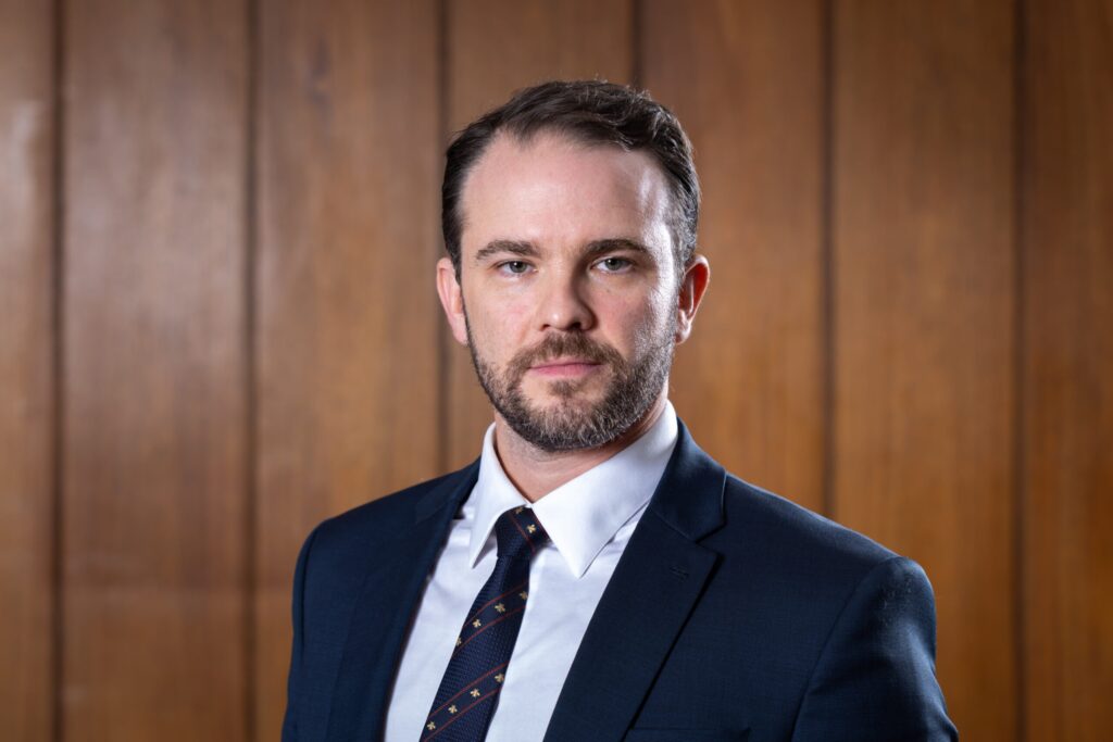 Governo recua e envia ao Congresso projeto para reduzir imposto da gasolina