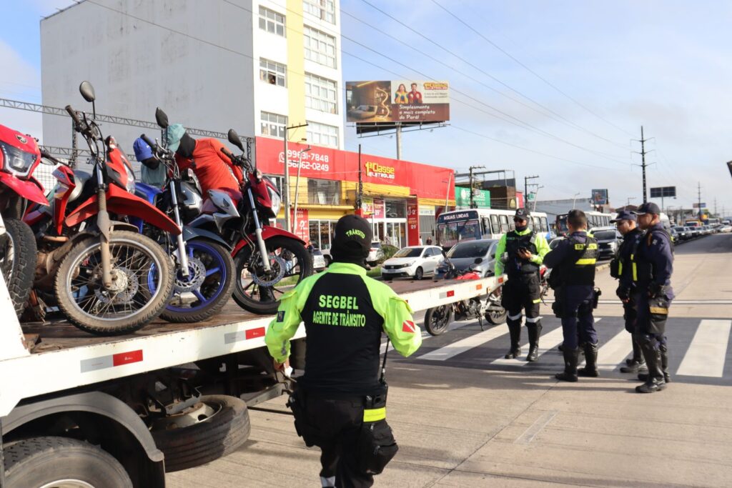 Operação Canaleta Livre autua 157 veículos e remove 13 no BRT Belém