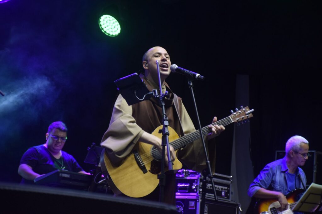 Frei Gilson retorna ao Círio Musical e é destaque da programação de 2026