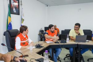 Vídeo: Prefeito anuncia Pontos de Apoio a famílias atingidas por alagamentos