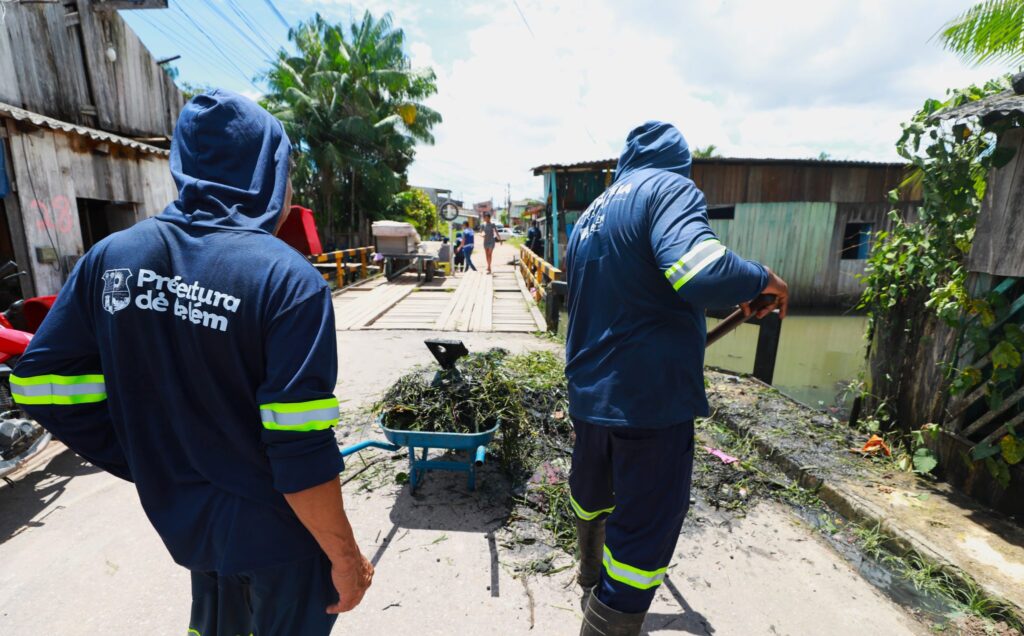 Mais de 500 trabalhadores atuam no combate aos alagamentos em Belém