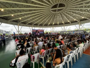 Estado entrega mais de mil óculos de grau no Parque da Cidade, em Belém