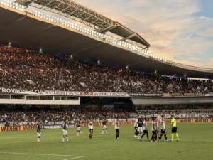 Mangueirão recebe mais de 25 mil torcedores em partida entre Remo e Athletico-PR pela Série A