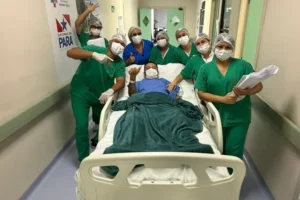 Hospital de Oriximiná realiza com êxito cirurgia de alta complexidade em vítima de acidente de moto