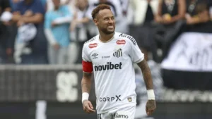 A menos de um mês da Copa, edema em Neymar deixa CBF em alerta