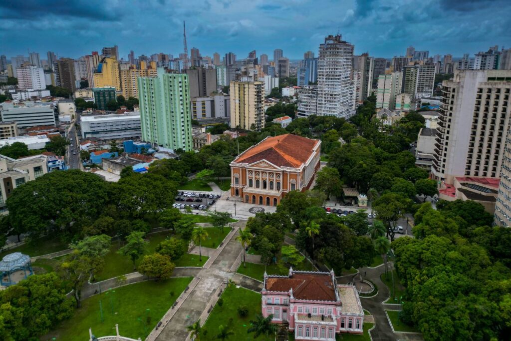 Endividamento atinge nível crítico em Belém e revela pressão econômica sobre famílias, alerta deputado paraense