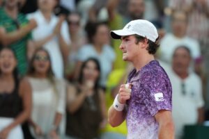João Fonseca faz história em Roland Garros