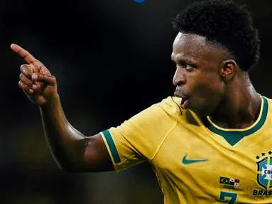 Brasil faz um “passeio” de 6 a 2 contra o Panamá, em ritmo de despedida no Maraca