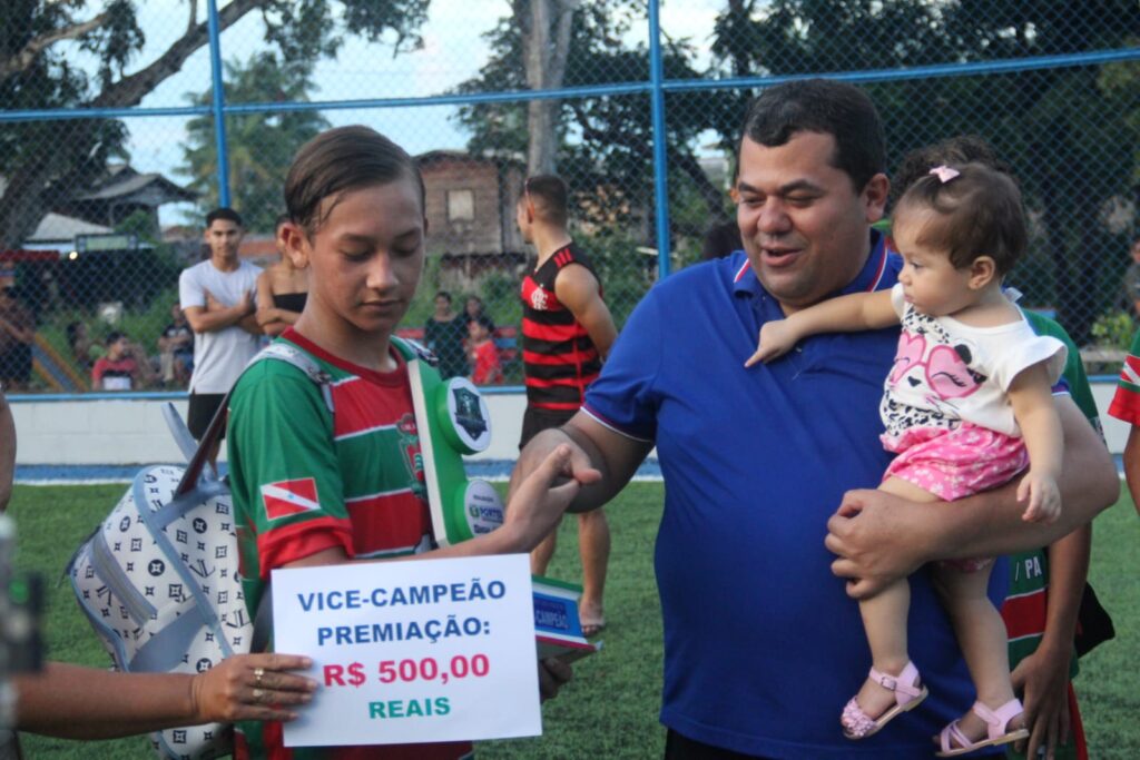 Final do campeonato sub16 atrai dezenas de pessoas para a nova arena de Portel