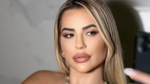 Influencer Deolane Bezerra é presa em operação contra o PCC em SP