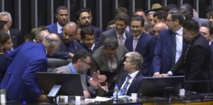 Conselho de Ética decide por suspensão de deputados por ocupação da Câmara