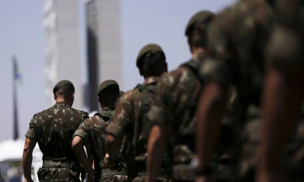 Governo corta verba e Exército suspende ação na fronteira contra crime