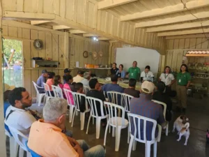 Conselho Gestor da Flota do Iriri faz primeira reunião dentro da unidade de conservação e fortalece participação comunitária