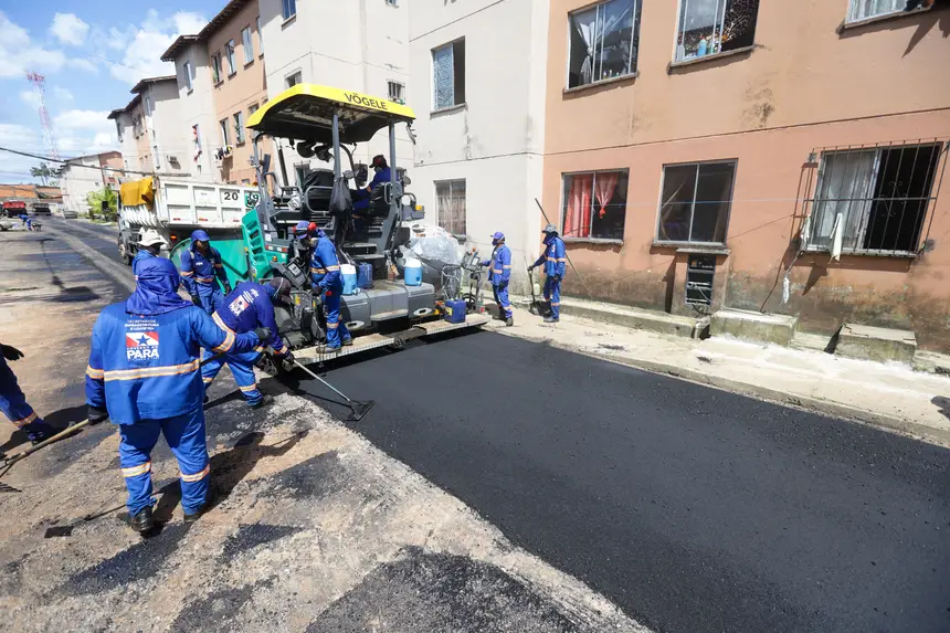 Governadora Hana Ghassan vistoria obras do ‘Asfalto Por Todo o Pará’ em Icoaraci