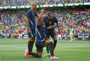 Brasil vence Egito por 2 a 1 no último amistoso antes do Mundial