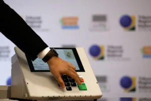 Roraima volta às urnas após cassação e elege novo governador em votação suplementar