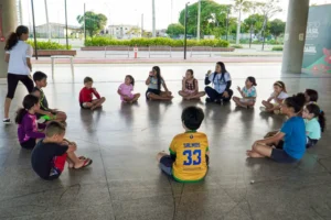 Colônia de Férias Pública 2026 começa com mais de 1,6 mil participantes no Parque da Cidade