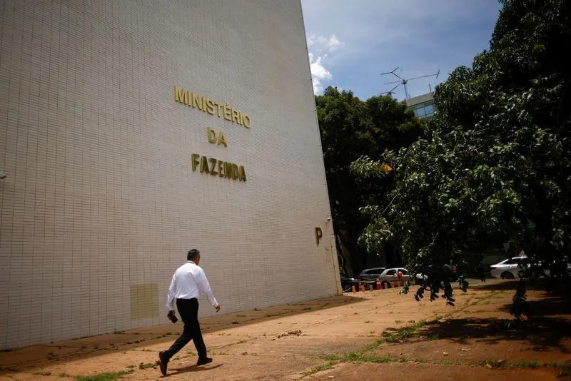 Imposto Seletivo desafia contratos de infraestrutura na Reforma Tributária